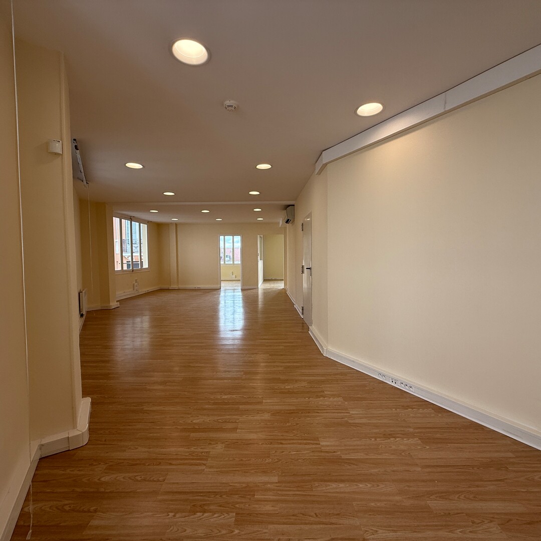 Uffici in affitto – spaziosi, luminosi, in posizione ideale - Appartamenti da affittare a MonteCarlo