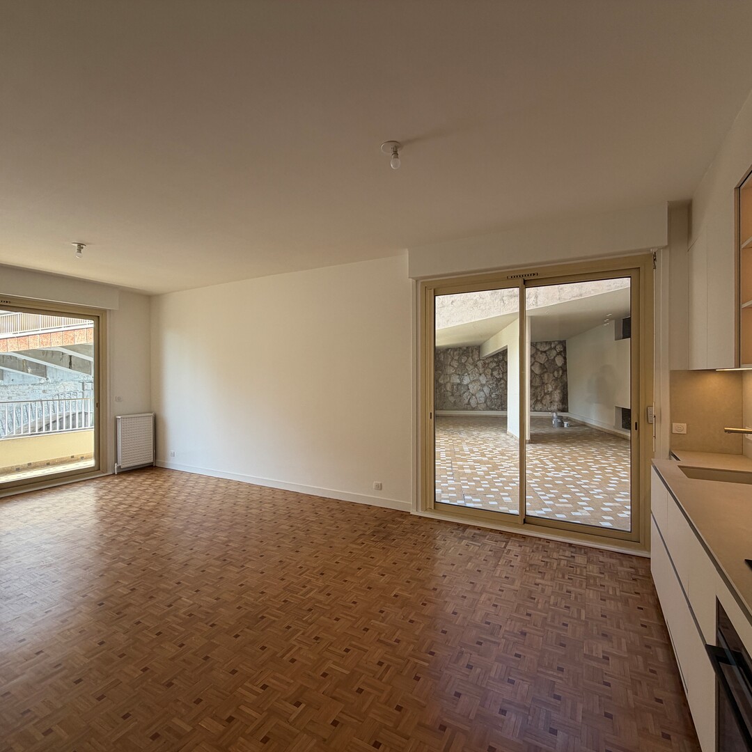 Raro – appartamento ristrutturato con 3 stanze e grande terrazza - Appartamenti da affittare a MonteCarlo