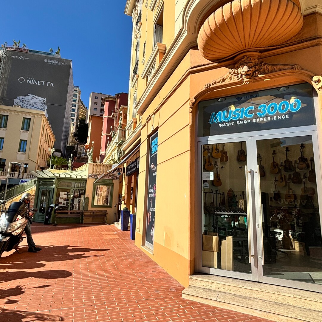 IN AFFITTO – LOCALE COMMERCIALE O UFFICIO – GIARDINO ESOTICO - Appartamenti da affittare a MonteCarlo