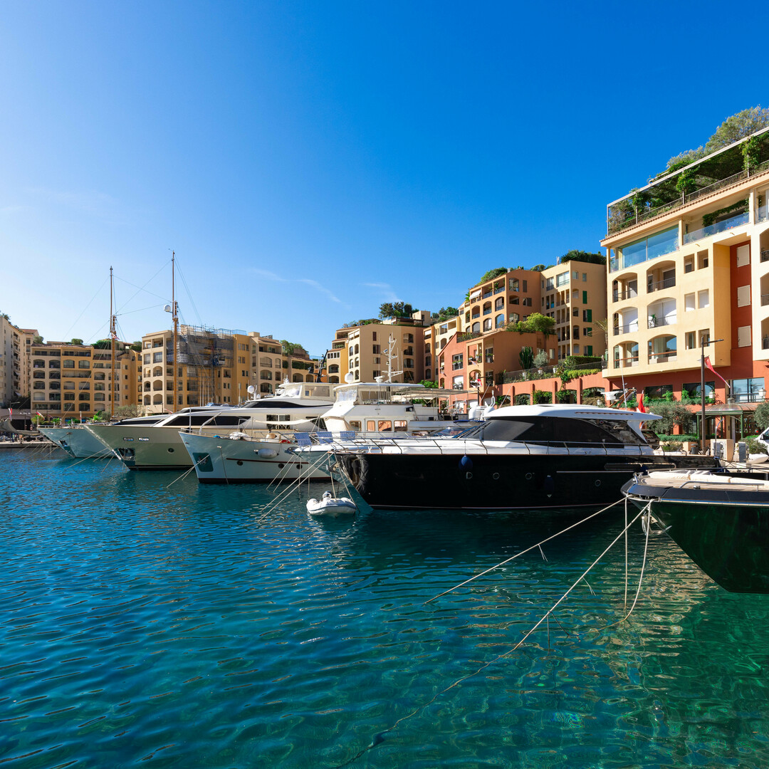 AMPIO UFFICIO CON VETRINA - Appartamenti da affittare a MonteCarlo