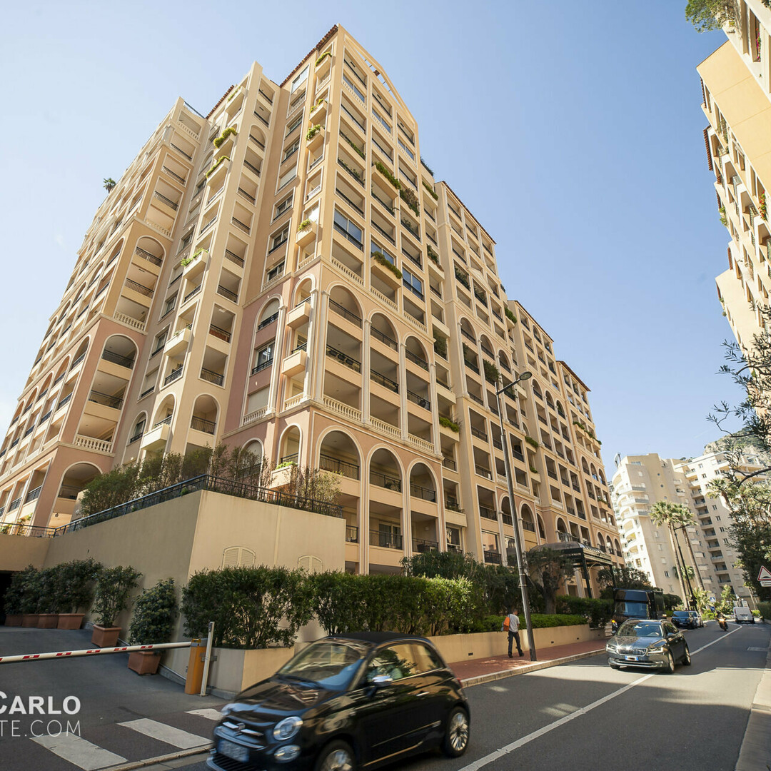 GRANDE BILOCALE - Appartamenti da affittare a MonteCarlo