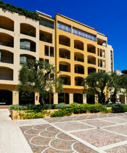 ELEGANTE UFFICIO CON FINESTRA NEL PORTO DI FONTVIEILLE - LE CIMABUE - Appartamenti da affittare a MonteCarlo