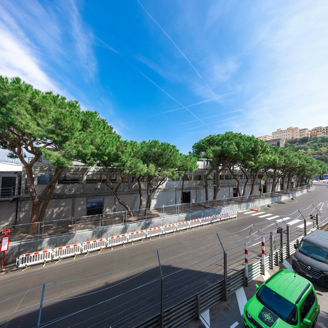 TRILOCALE CON VISTA SUL GRAN PREMIO DI F1 - Appartamenti da affittare a MonteCarlo