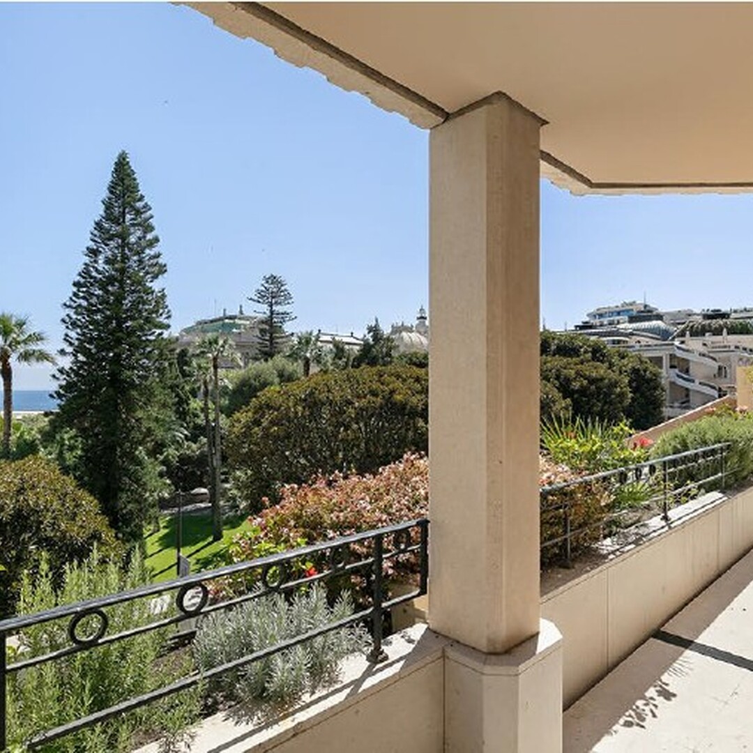 Metropolis – Elegante appartamento di 5 stanze con veranda – Carré d'Or