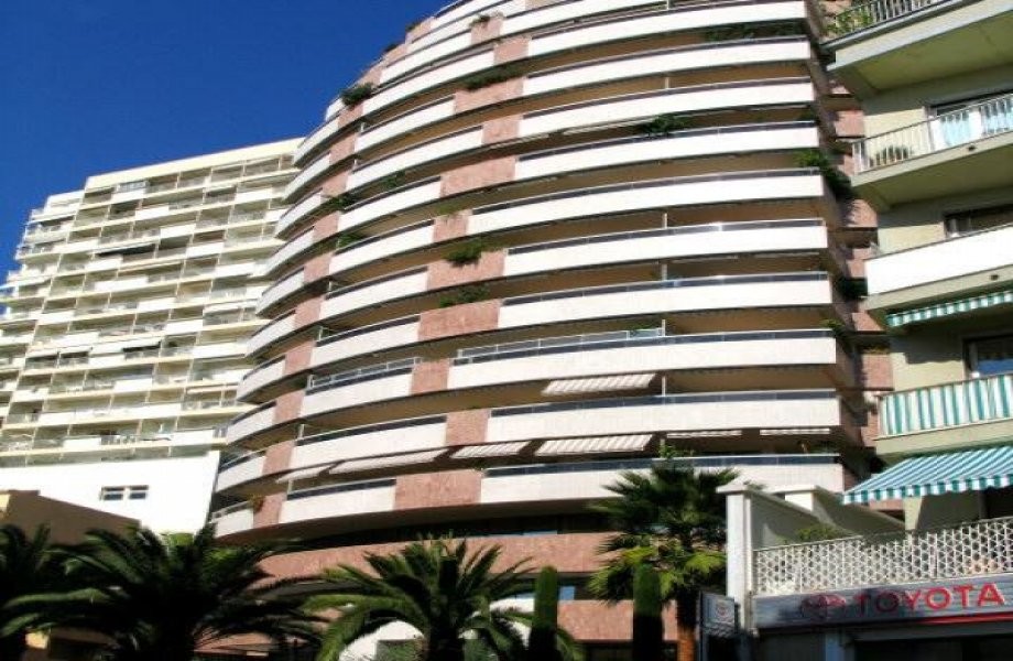 PATIO PALACE - Monolocale