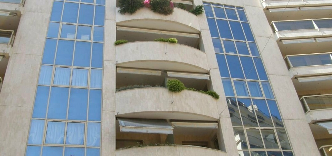 Saint-Roman - Le Rocazur - Ampio ufficio con parcheggio
