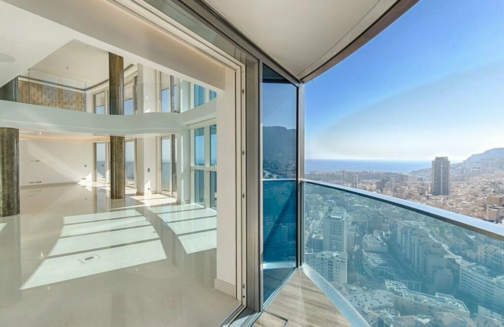 CO-ESCLUSIVITÀ - TOUR ODEON - Appartamento di prestigio su due piani - Vista panoramica