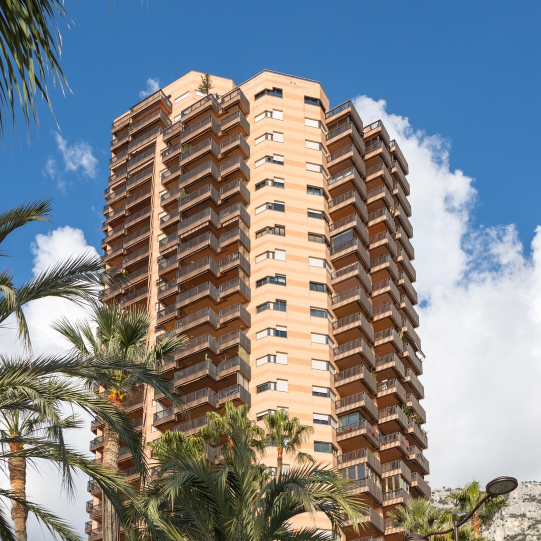 Cantina adibita a cabina armadio