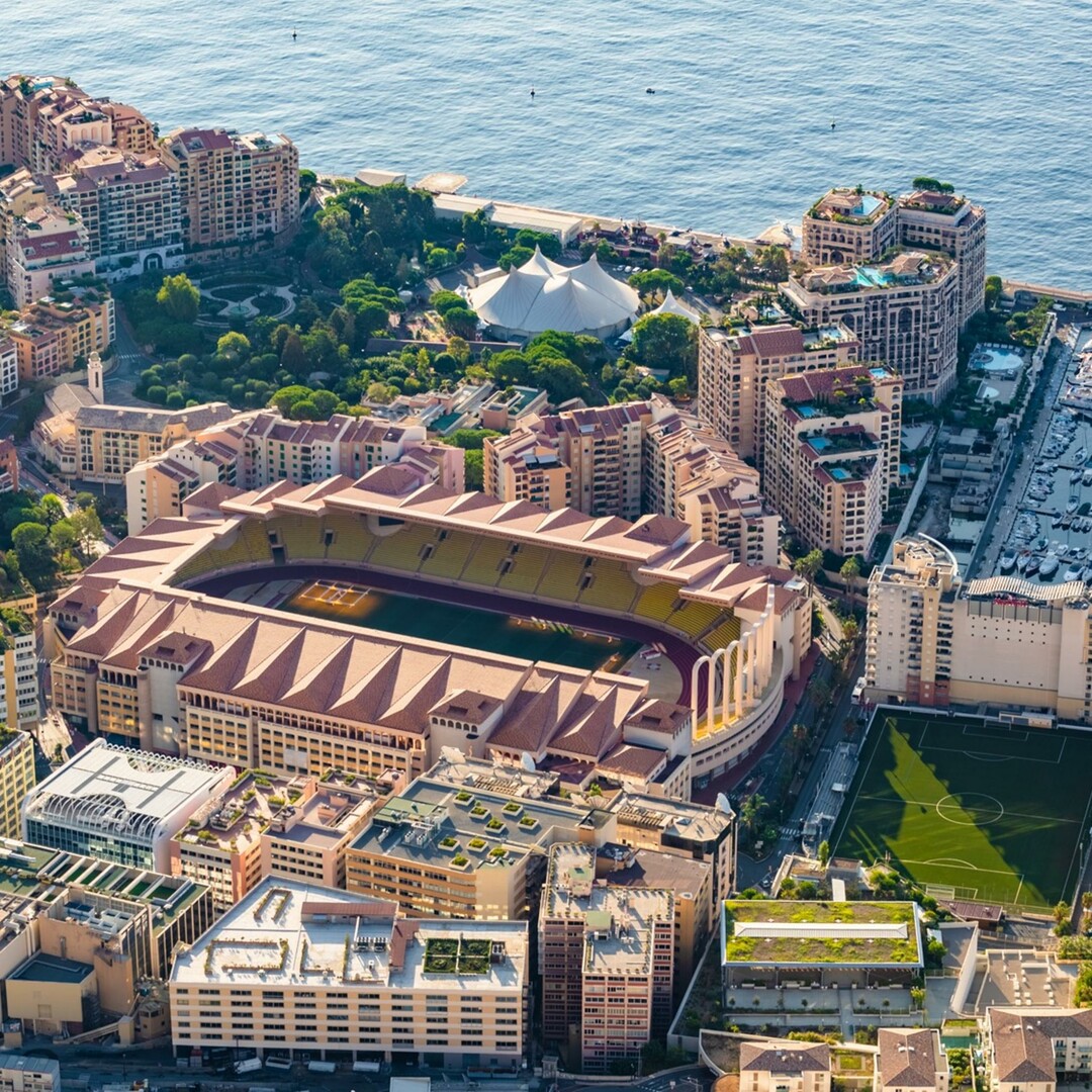 GRANDI UFFICI RISTRUTTURATI | IN AFFITTO | FONTVIEILLE CON VISTA MARE | 293 m²