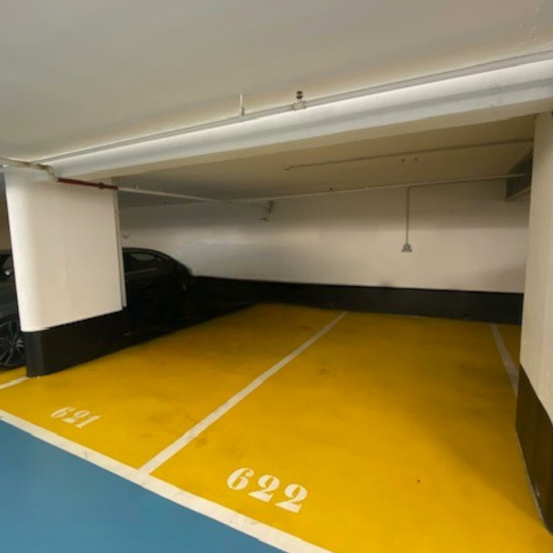 DOPPIO PARCHEGGIO SPAZIOSO IN PIENO CENTRO DI MONTE CARLO