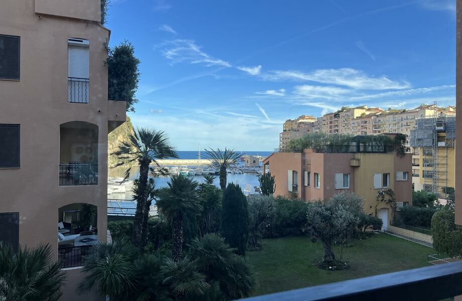 Très beau studio avec vue sur le port