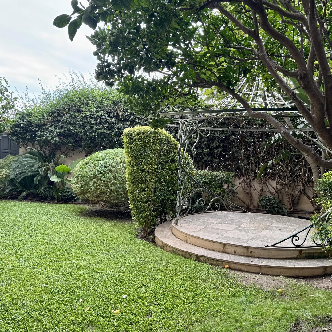 Eccezionale duplex con giardino su Le Rocher