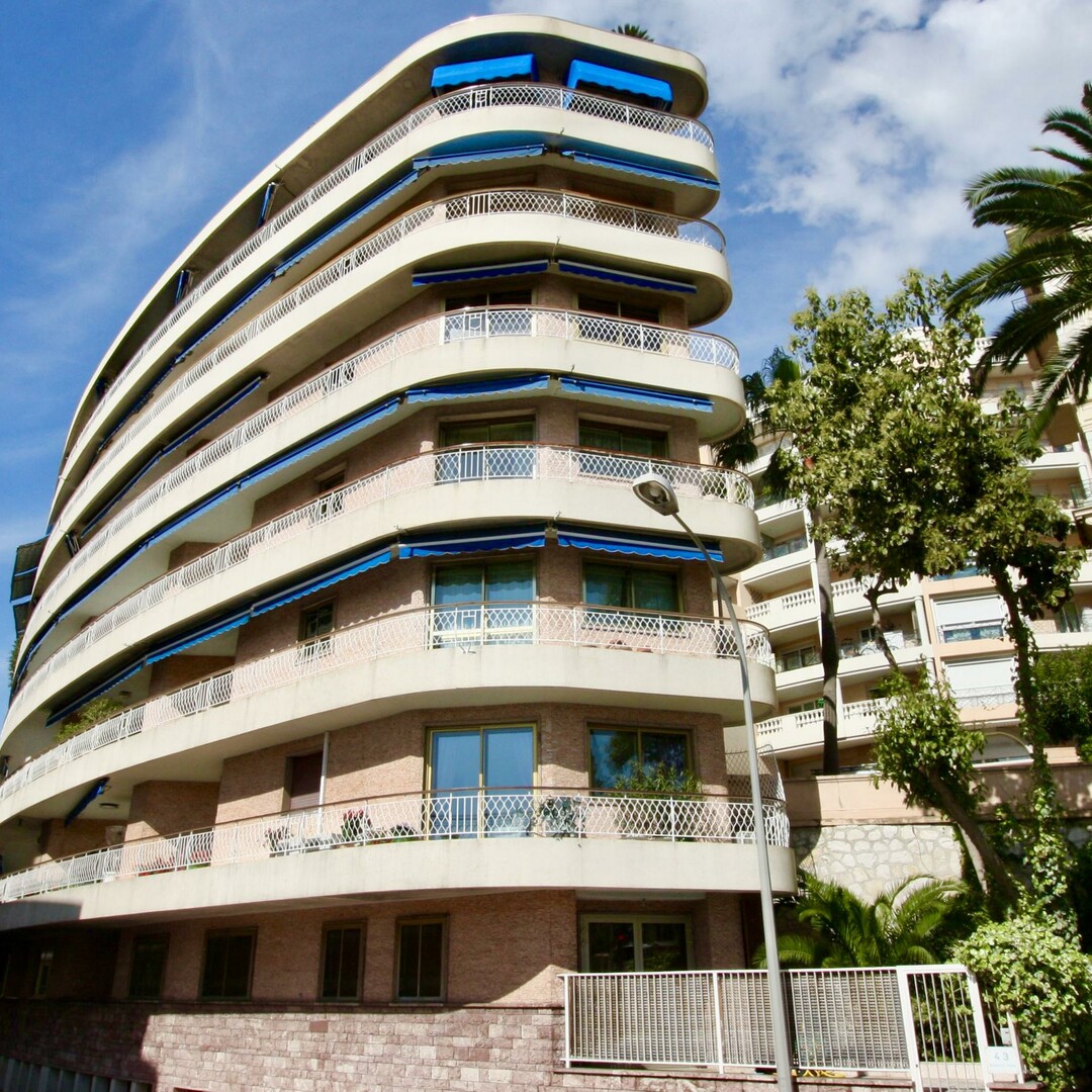 APPARTEMENT UNIQUE – 4 CHAMBRES | 3 PARKINGS, À PROXIMITÉ DE L’ISM
