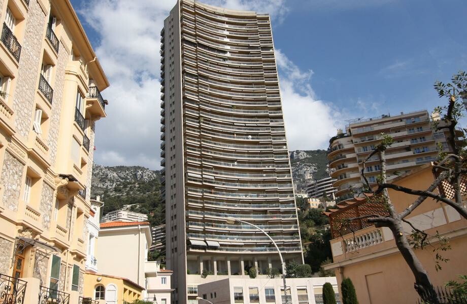 Studio en étage élevé à l'Annonciade