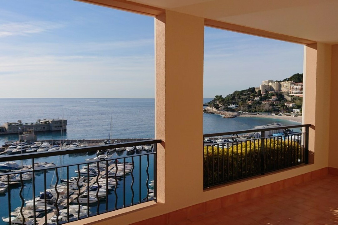 Appartamento grande con vista mare