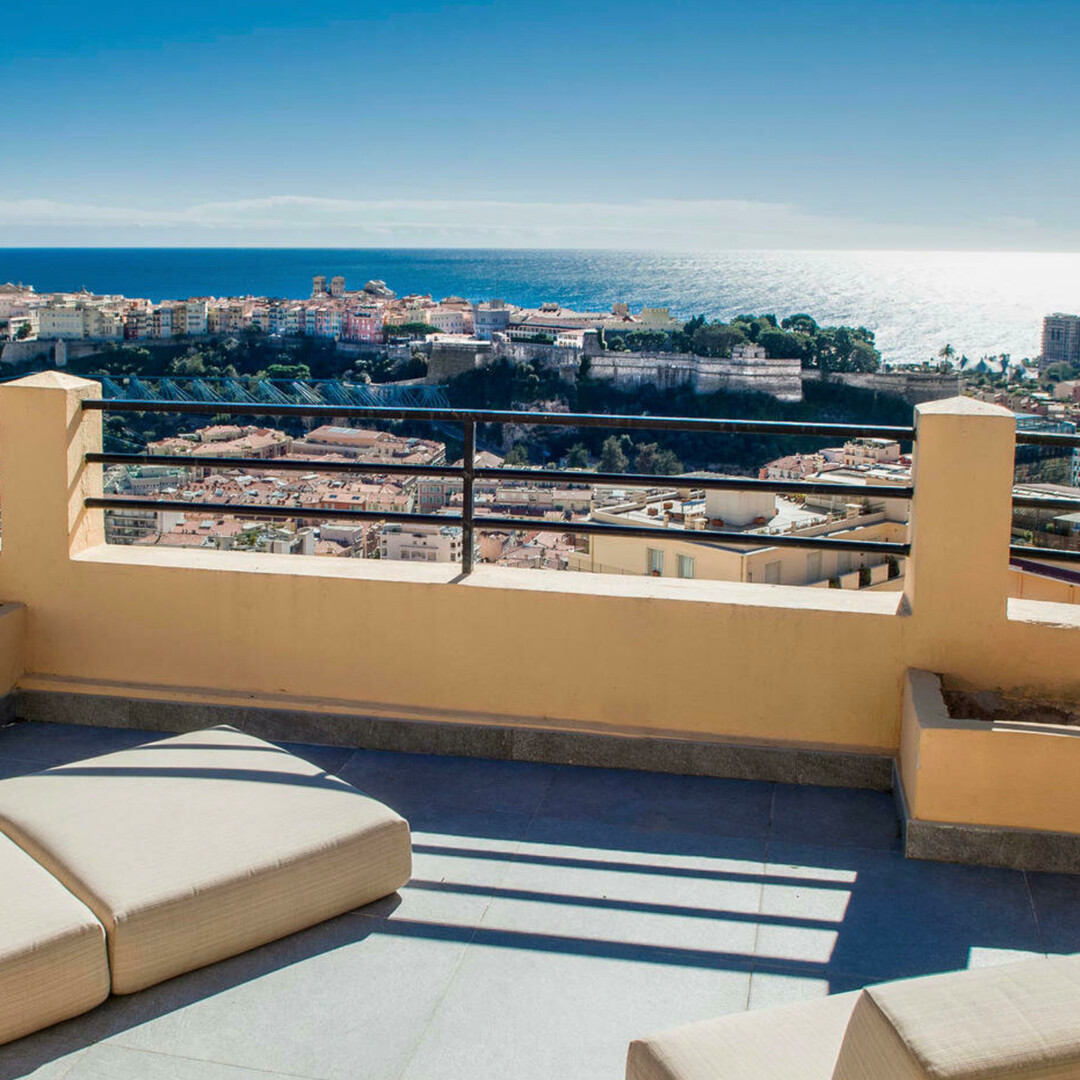 PENTHOUSE 4/5 LOCALI