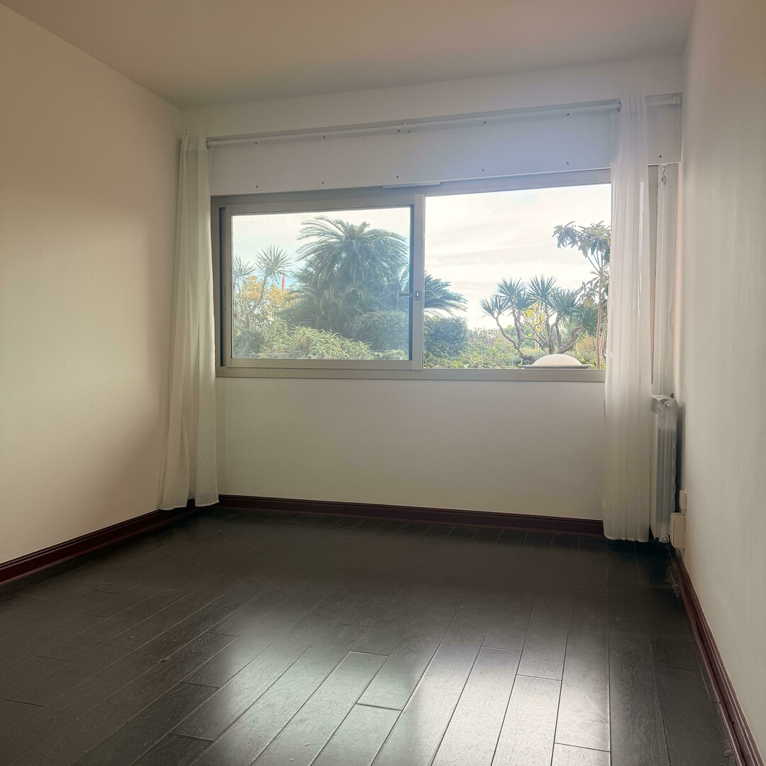 APPARTAMENTO A USO MISTO