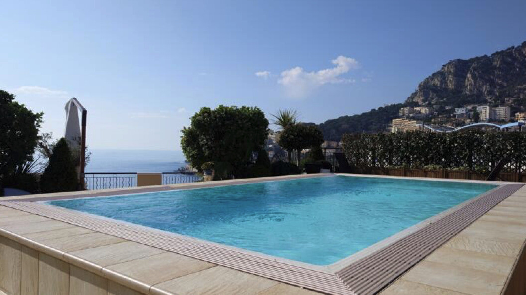 Appartamento familiare con vista sul mare e piscina privata