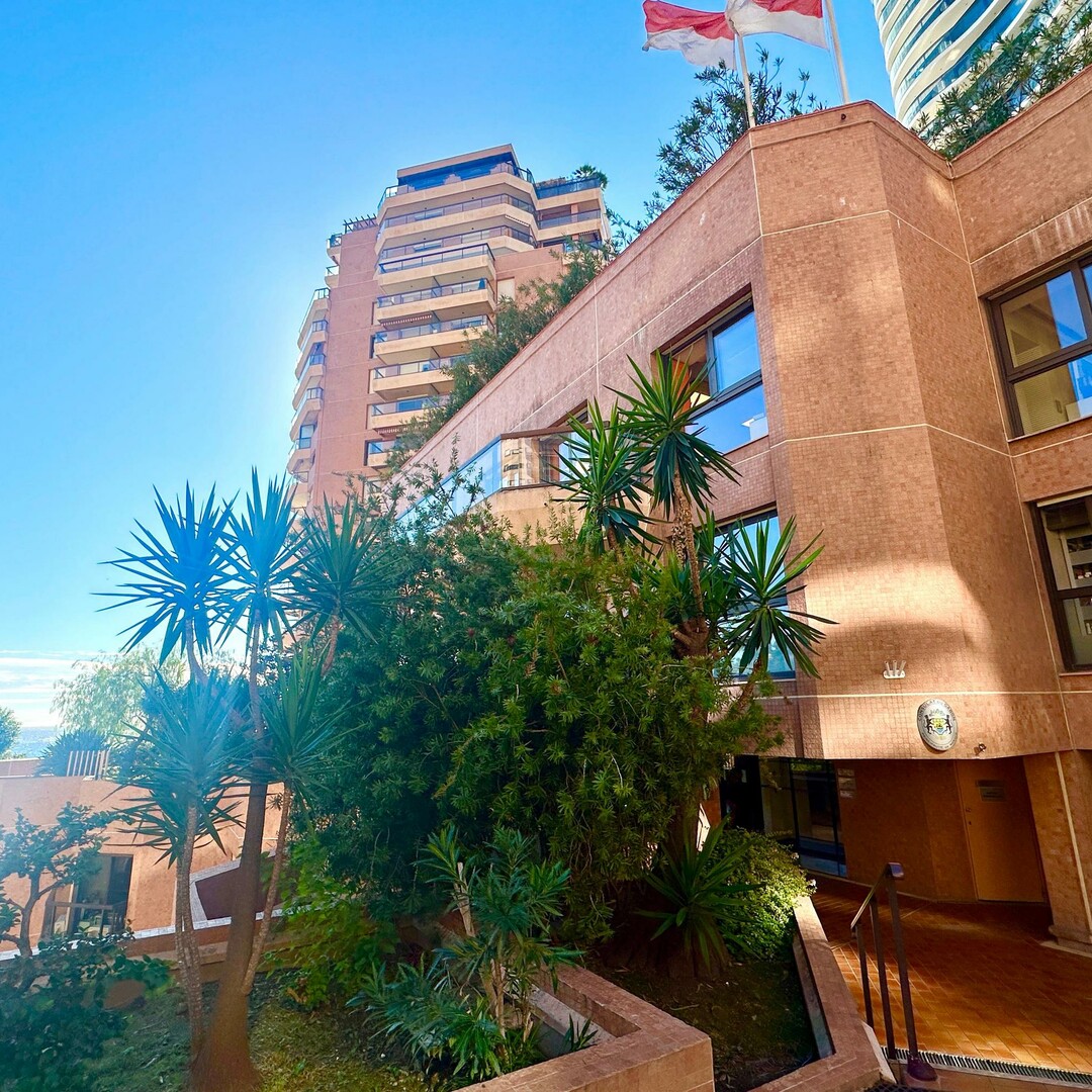 Cave | Monte-Carlo Sun